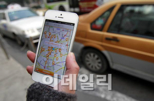 택시앱 우버, 中교통당국 단속 피해 렌탈업체와 손잡는다