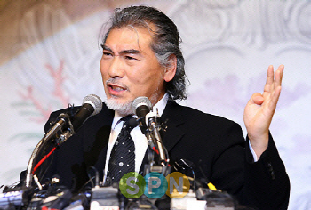 "저작권료도 재산분할 해달라" 나훈아 부인, 법원 요청