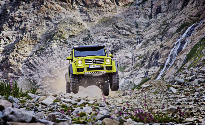 [포토]422마력의 강력한 오프로드…벤츠 'G500 4x4²'