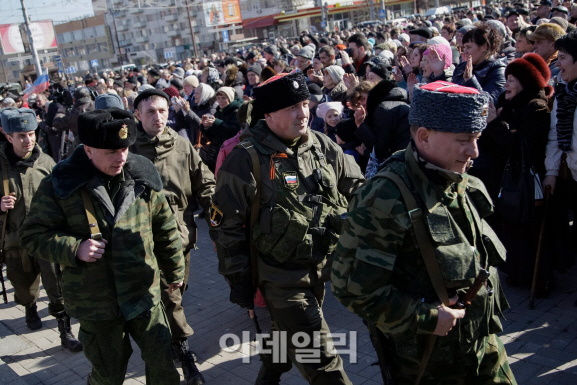 우크라 반군 "전략요충지 데발체베 점령했다" 자축