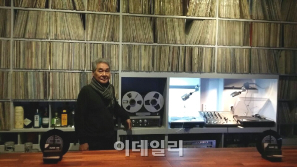 [대한민국추억앓이⑤] "스토커처럼 '판' 따라다닌 인생"