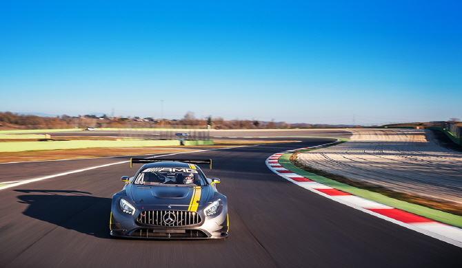 벤츠 'AMG GT3', 참을 수 없는 질주 본능                                                                                                                                                  