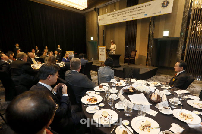 [포토]'주한미국상공회의소(암참), 웬디 커틀러 미국무역대표부 부대표 대행 초청 오찬간담회&apos...
