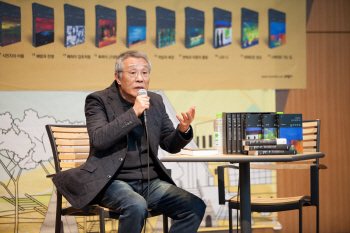  황석영, 스승 황순원 터에서 문학 말하다
