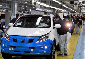 [금리 1%시대]車업계 "내수·수출 활성화 기대"                                                                                                                                                  