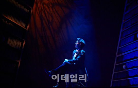 '마마 돈 크라이' 오루피나 연출 "2015년 버전 기대해주길"