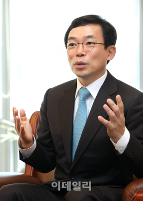 이승철 부회장 "저성장 불감증 극복해야 소득 4만불 가능"
