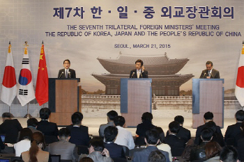 여야 한목소리 "日 역사인식 먼저 바뀌어야"                                                                                                                                                     