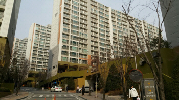 서울시, 전월세 신고제로 '두마리 토끼' 잡을까