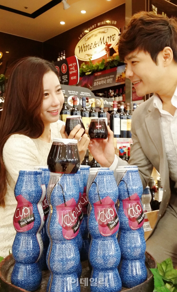 [포토]롯데마트, 1인용 컵와인-4