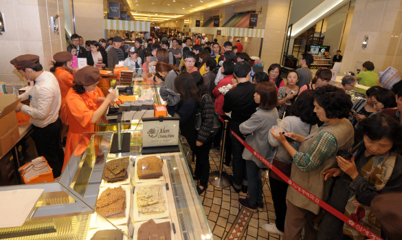 [디저트 경제학]②기업은 마음의 틈을 파고 든다