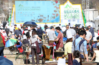 [렛츠고 캠핑]⑤"가족과 함께 요리하는 게 행복"