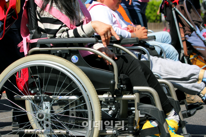 [포토]광명시와 광명장애인종합복지관 장애인의 사회통합을 위한 2015 걷기대회 및 문화축제-3