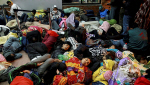 [네팔지진]사망자 3800명…공항혼잡에 비까지 구조 난항                                                                                                                                                    
