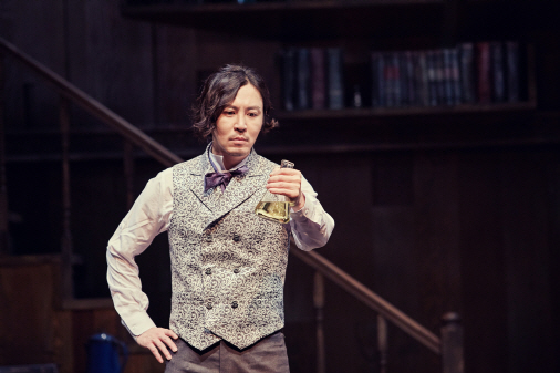 '지킬'역 최원영 "6년만에 연극 무대, 그리웠다"