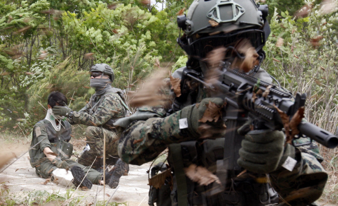 [포토] 조난 조종사 구조작전