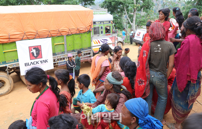 [포토]블랙야크강태선나눔재단, 네팔 지진 피해 복구에 7억원 규모 추가 지원