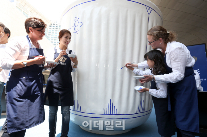 [포토]로얄 코펜하겐 자이언트 머그, 한국 상륙