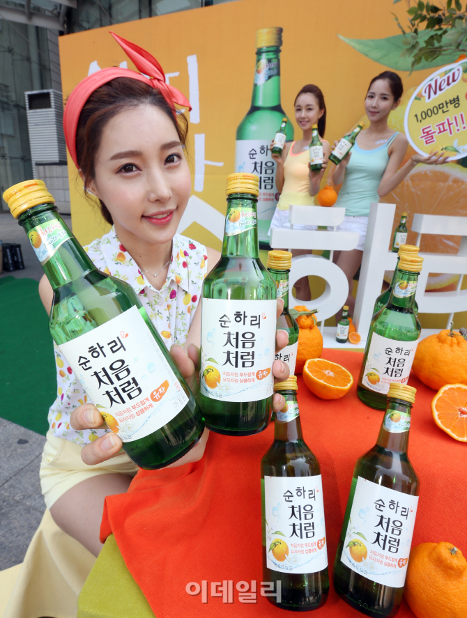 [포토]롯데주류 '순하리 처음처럼', 1000만병 판매 돌파