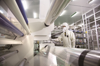 삼성SDI, 중국에 2천억원대 투자 '편광필름 공장 짓는다'