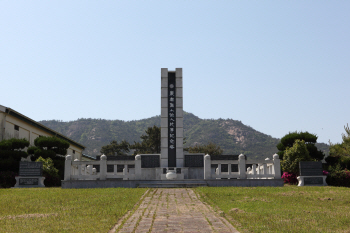  일제와 지주에 맞선 촌부의 반란