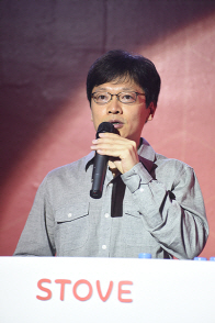 `카카오·넷마블 나와`..스마일게이트, 플랫폼 도전장