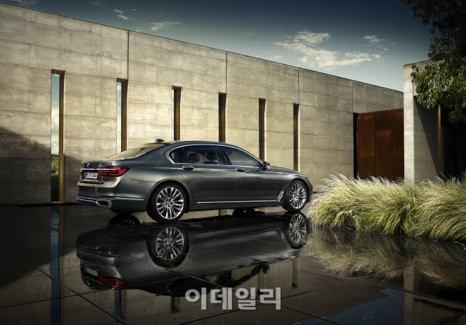 BMW '뉴 7시리즈', 잘빠진 옆라인                                                                                                                                                         