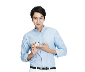 '마유크림' 클레어스, 한류스타 이광수 모델 발탁