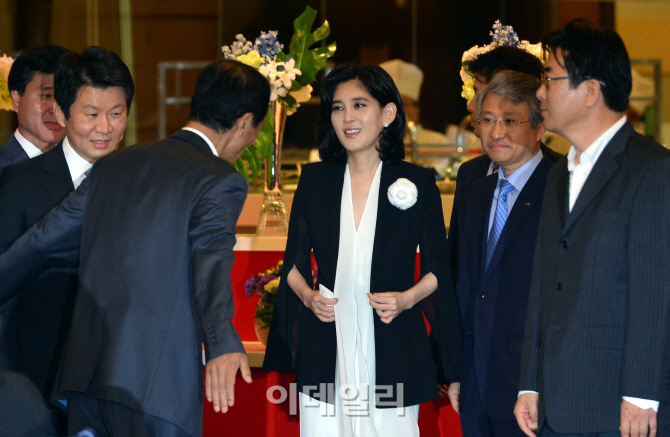 [포토]'대한민국 관광산업 발전 비전 선포식' 참석하는 정몽규-이부진