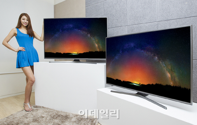 삼성·LG, 프리미엄 TV 시장 부진에 '착한 가격' 승부수
