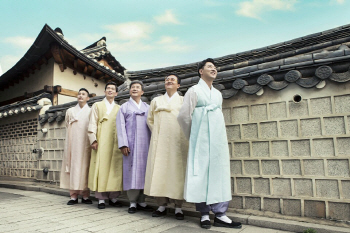 '한복' 알리러 전문가들이 나섰다…'세계를 가다-K패션'