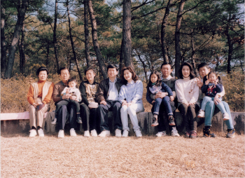 부친 분노 산 신동빈, 할아버지 제사 참석 할까 못할까