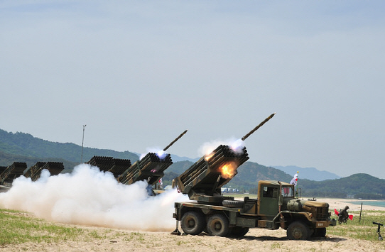 [北 포격 도발]軍 “북한군 완전군장 등 전방 전투준비…한·미, 강력대응 방침”