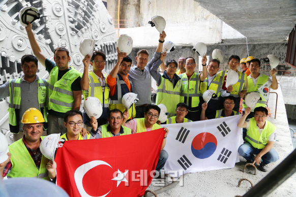SK건설, 16개월만에 터키 이스탄불 해저터널 뚫었다