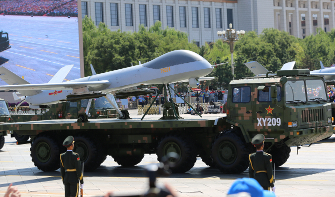  중국이 열병식서 공개한 가공할 무기들                                                                                                                                                             