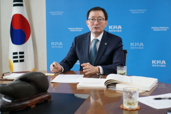 추무진 의협회장 “병원쇼핑 막으면 의료비 연 1.2조 절감”