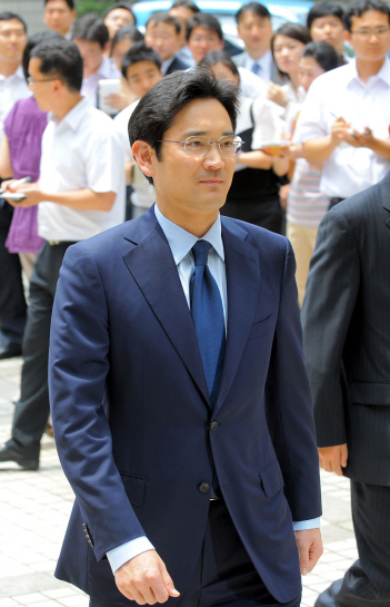 '실리주의' 삼성 이재용 부회장, 전용기 3대·헬기 6대 매각 추진