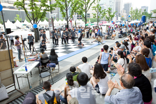 세종문화회관 안팎에서 2주간 64회 공연 만난다