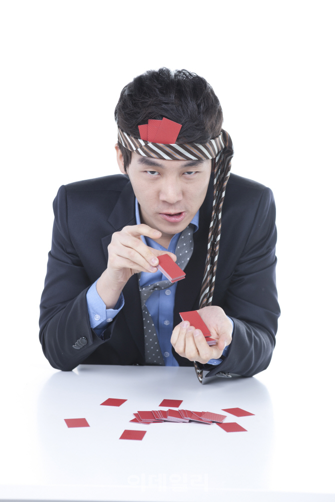 [판결문 읽어주는 남자]추석에 즐긴 점당 100원 고스톱, 도박일까?