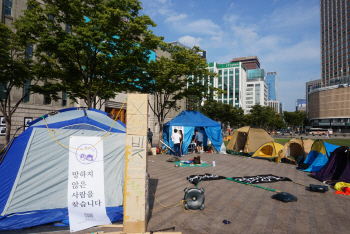 “집에 가기도 싫고 갈 수도 없다”…빚에 억눌린 '청춘'