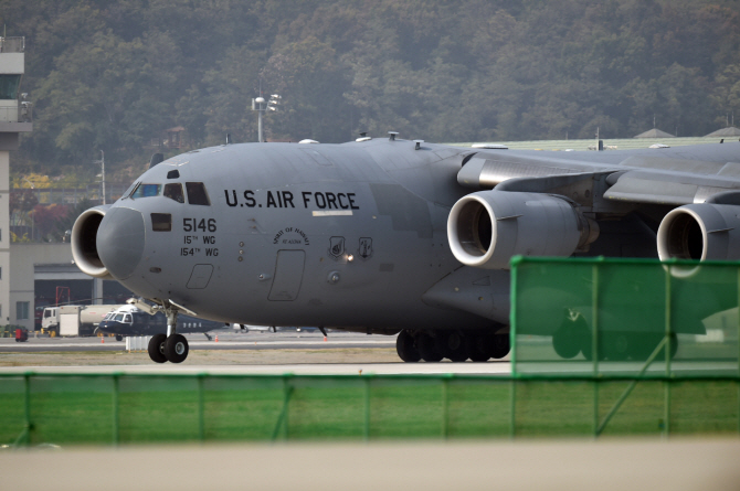 전시장에 주기되어 있는 C-17                                                                                                                                                                       