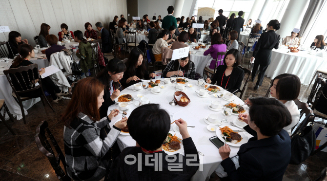 이은형 교수 "살아남았기 때문에 이 자리에 올랐다"