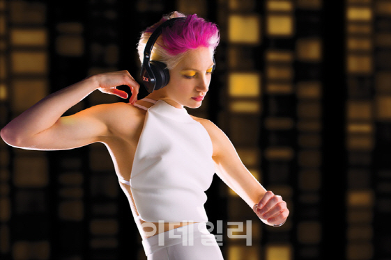 JVC, 힙합·클럽 사운드 맞춤형 헤드폰 'XX Elation' 출시