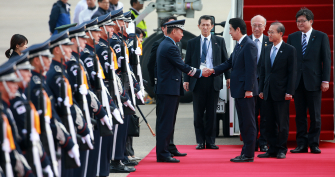 [포토] 방한한 아베 총리