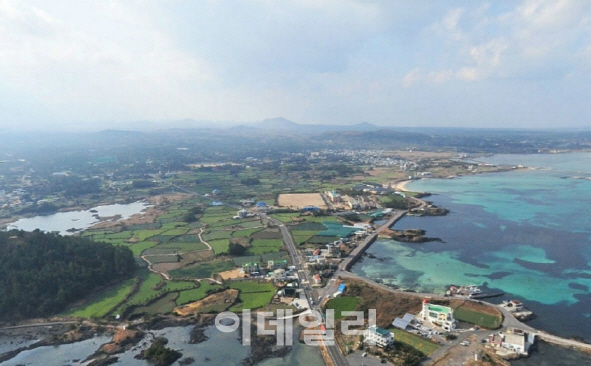 '제주 신공항' 확정…서귀포 성산읍 토지시장 들썩