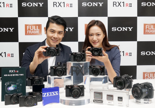 소니코리아, 최소형 풀프레임 카메라 RX1R II 출시