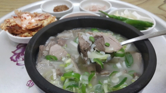 한그릇 800원 시절 그맛 그대로, 대구 돼지국밥 ‘성화식당’