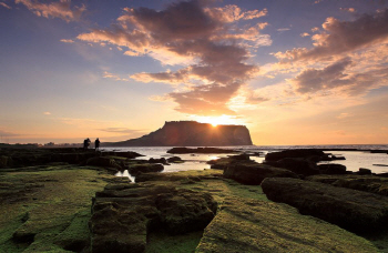 웹투어, 제주 한라산 눈꽃·새해 일출여행 상품 판매