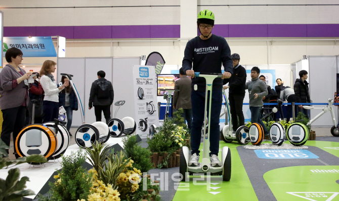 [포토]'보고, 느끼고' 오감만족 '2015 창조경제박람회'