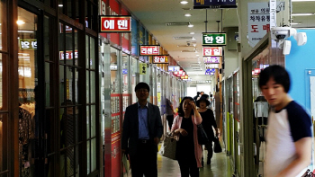 연말 아파트 입주 봇물..전세시장 '안정' vs '강세'